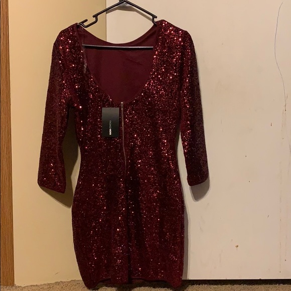 Dress - Picture 2 of 2